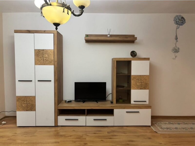 Titan, Costin Georgian