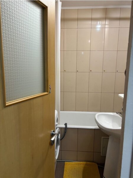 Titan, Costin Georgian